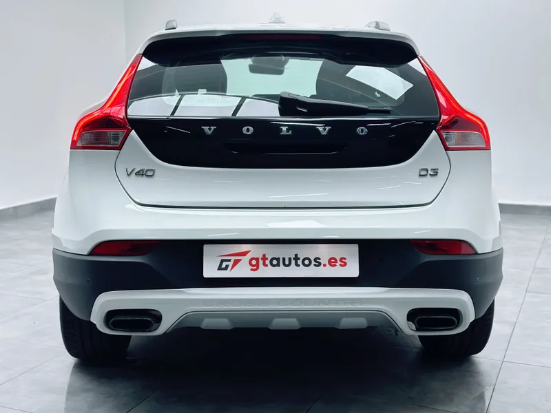 Volvo V40 Cross Country 2.0 D3 Momentum imagen 10