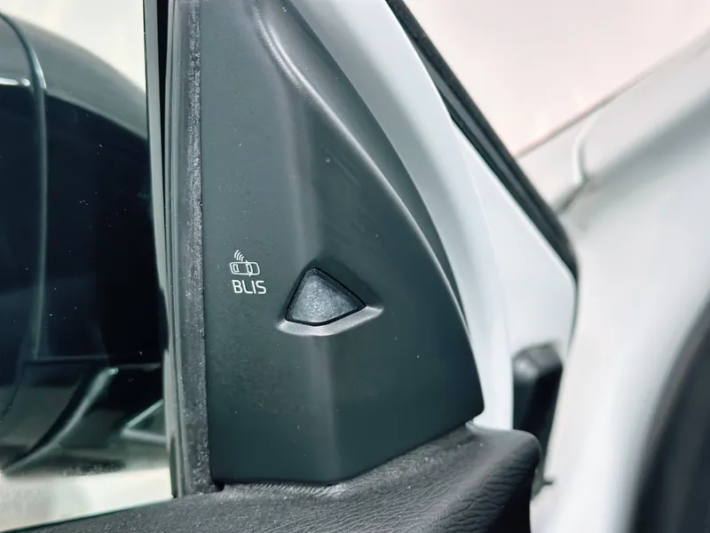 Volvo V40 Cross Country 2.0 D3 Momentum imagen 13