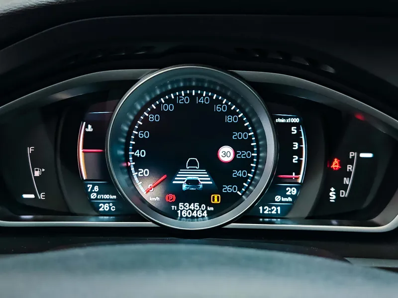 Volvo V40 Cross Country 2.0 D3 Momentum imagen 5