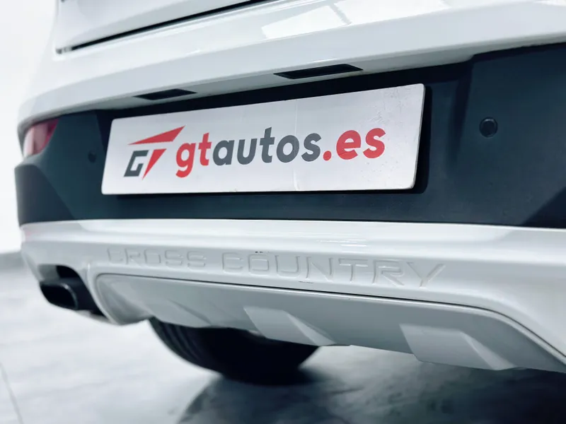 Volvo V40 Cross Country 2.0 D3 Momentum imagen 15