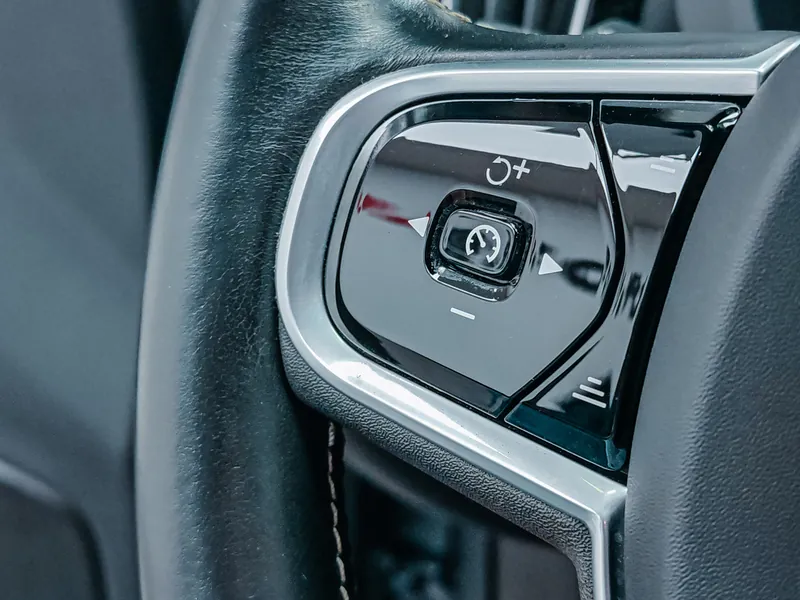 Volvo XC60 D4 R-Design 2WD imagen 8